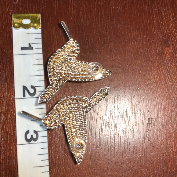 3/$25 NWT Green & White Rhinestone Bird Stud Earrings - Picture 3 of 4